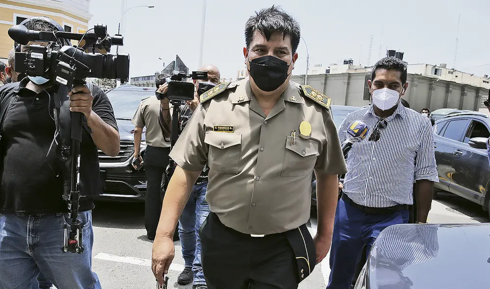 Cambio. Vicente Tiburcio deberá ser ascendido a teniente general antes de asumir la CG-PNP. Foto: John Reyes/La República Cambio. Vicente Tiburcio deberá ser ascendido a teniente general antes de asumir la CG-PNP. Foto: John Reyes/La República