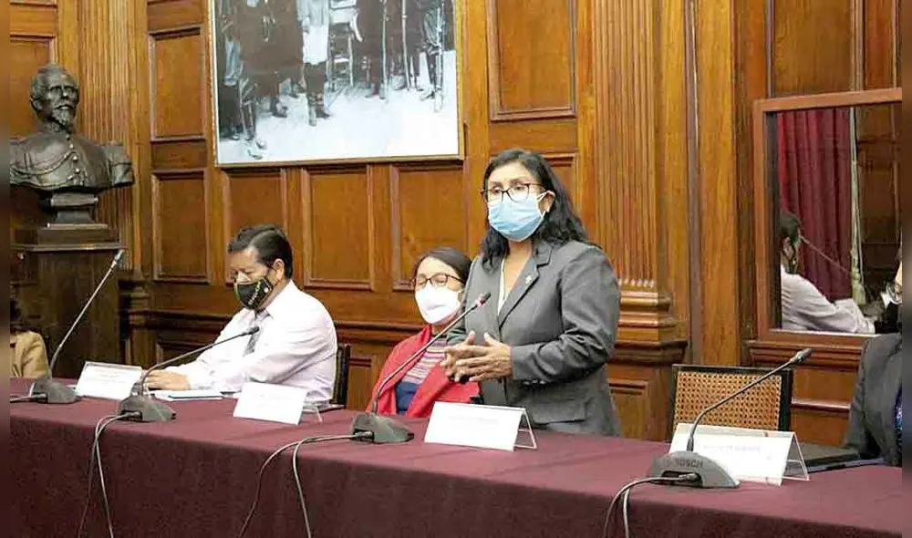 Citada. Congresista cusqueña fue convocada para audiencia por difamación agravada en Canchis.