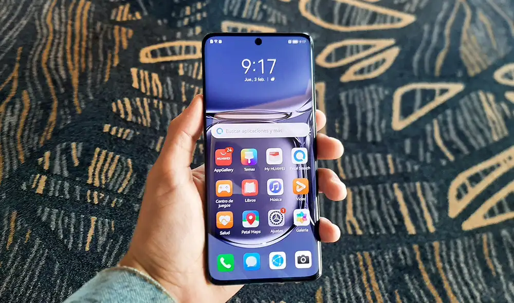 Huawei ofrece un acabado de gran calidad con el marco de aluminio. Foto: Martin Reyes / La República