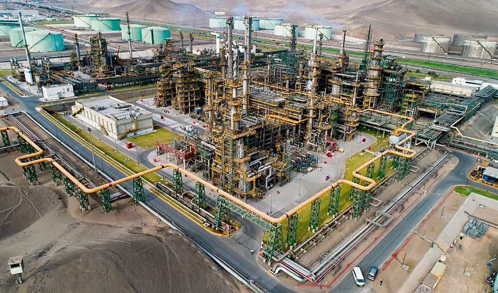 La Pampilla. Refinería donde surgió el derrame del crudo abastece al 40% del mercado. Foto: difusión La Pampilla. Refinería donde surgió el derrame del crudo abastece al 40% del mercado. Foto: difusión