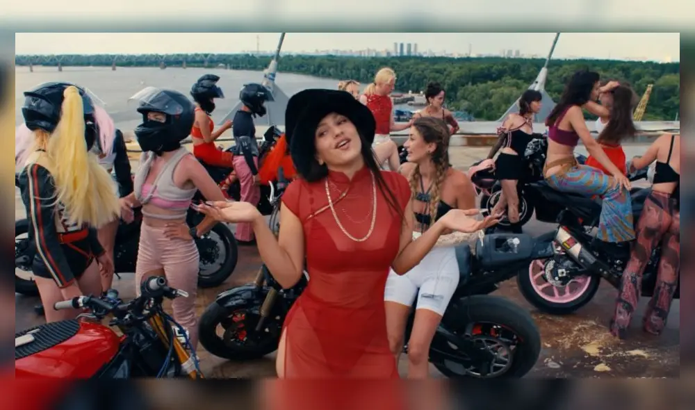 La irreverente Rosalía acaba de lanzar el videoclip de un tema musical que pertenece al álbum Motomami. Foto: captura / YouTube