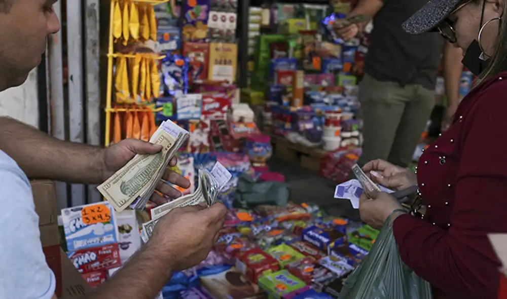 Conoce el precio del dólar en Venezuela hoy, según Dólar Monitor y DolarToday. Foto. AFP