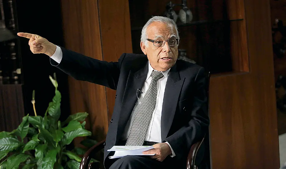 Ironía. Aníbal Torres dice que la ley no lo permite. Foto: Gerardo Marín/ La República