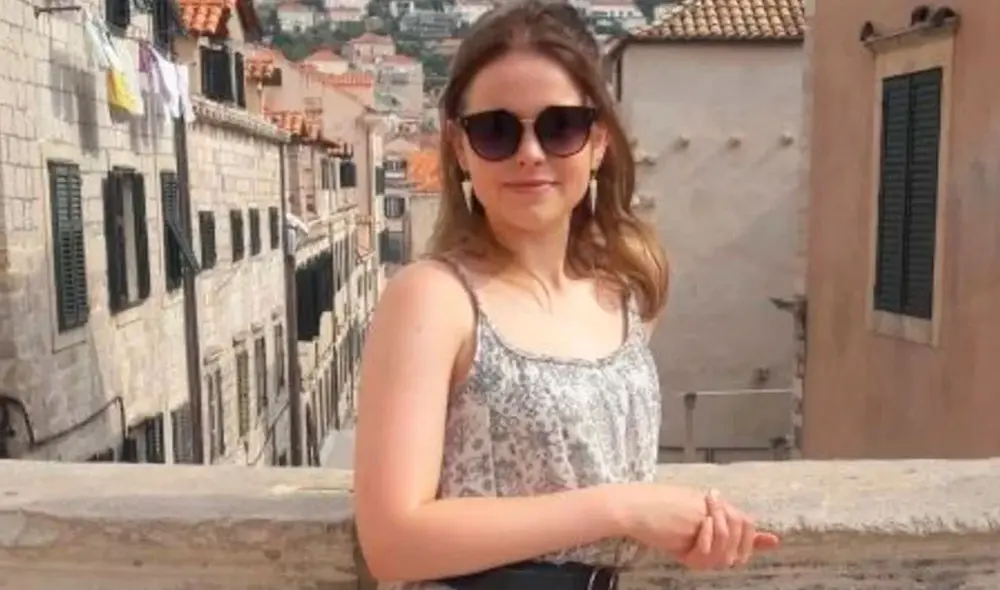 Los médicos le informaron a Jessica que tendría que estar internada en el hospital durante cinco meses mientras se sometía a dos sesiones diarias de quimioterapia. Foto: Metro UK Los médicos le informaron a Jessica que tendría que estar internada en el hospital durante cinco meses mientras se sometía a dos sesiones diarias de quimioterapia. Foto: Metro UK