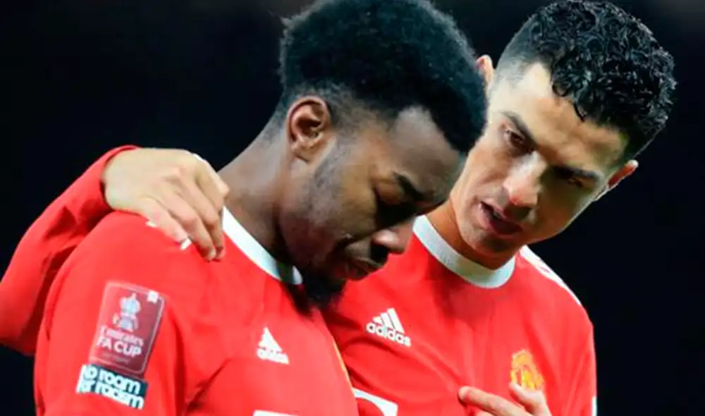 Cristiano Ronaldo consoló a Elanga tras errar su penal en eliminación del United por la FA Cup. Foto: ESPN Cristiano Ronaldo consoló a Elanga tras errar su penal en eliminación del United por la FA Cup. Foto: ESPN