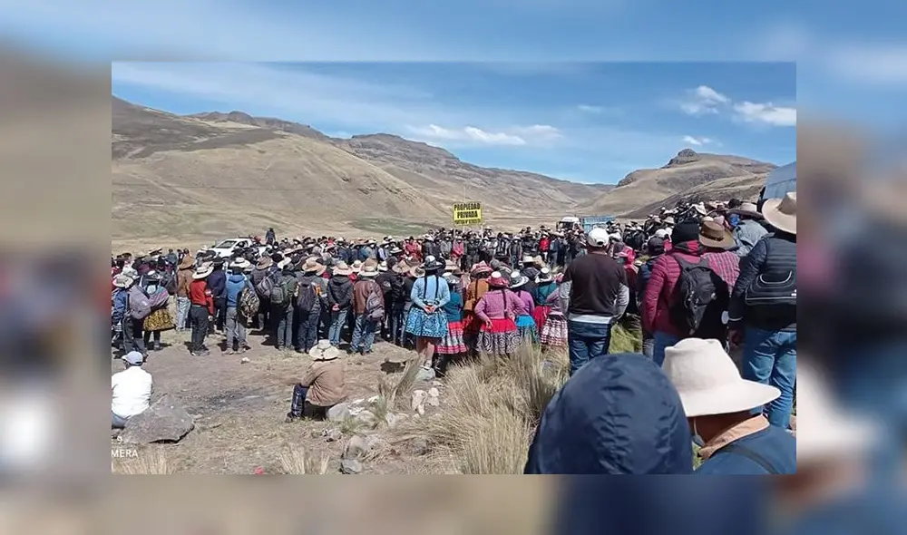 Otra vez. Comunidades asentadas en el Corredor Minero son una amenaza permanente, Ccapacmarca tiene bloqueada la vía hace 11 días sin tregua a la vista. Foto: Archivo La República
