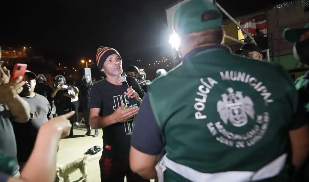 Vecinos de la jurisdicción, asimismo, se quejaron por la gran cantidad de lisuras que se escucharon en la presentación. Foto: Municipalidad de San Juan de Lurigancho