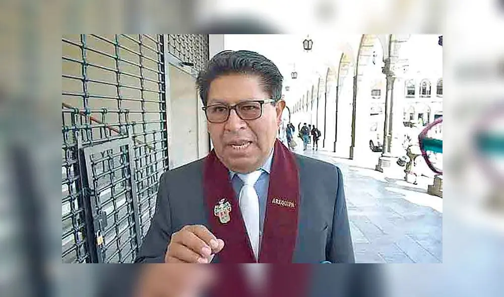 Regidor Jorge Condori cuestionó el anunciado incremento por el alcalde Omar Candia. Foto: Archivo/La República Regidor Jorge Condori cuestionó el anunciado incremento por el alcalde Omar Candia. Foto: Archivo/La República