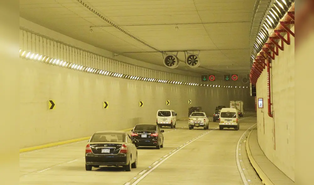 Túnel Callao en la avenida Néstor Gambetta. Foto: Andina