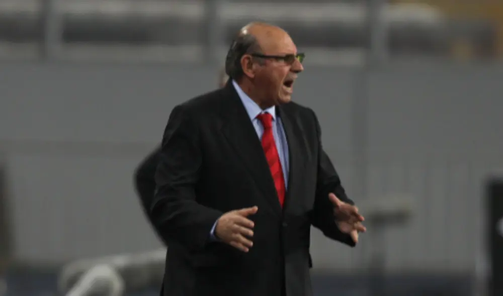 El 'Mago' dirigió a la selección peruana desde 2010 hasta 2013. Foto: GLR