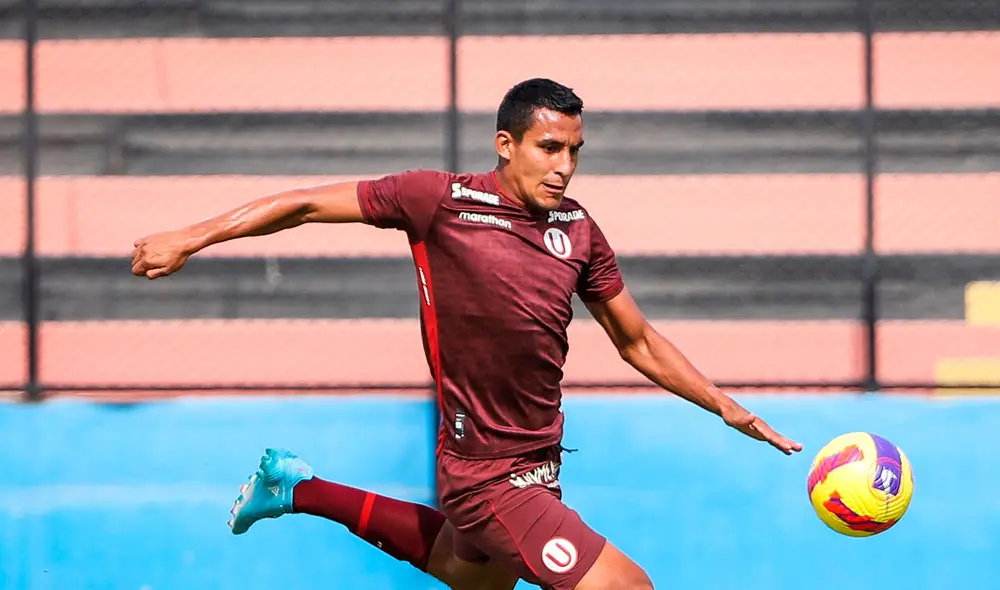 Álex Valera fue el goleador crema la temporada pasada. Foto: Twitter Universitario Álex Valera fue el goleador crema la temporada pasada. Foto: Twitter Universitario