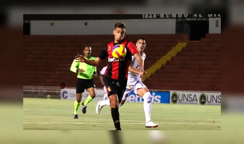 Pérez Guedes fue uno de los destacados en el triunfo de Melgar. Foto: Club Melgar