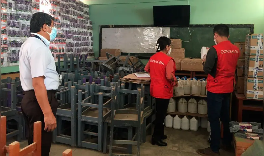 Auditores inspeccionaron los ambientes del plantel educativo. Foto: La República