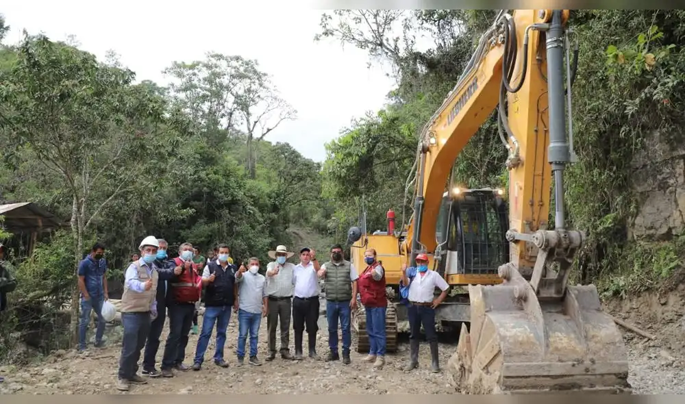 Autoridades de Amazonas iniciaron la construcción de la carretera que unirá Izcuchaca con Nuevo Porvenir. Foto: GORE Amazonas. Autoridades de Amazonas iniciaron la construcción de la carretera que unirá Izcuchaca con Nuevo Porvenir. Foto: GORE Amazonas.