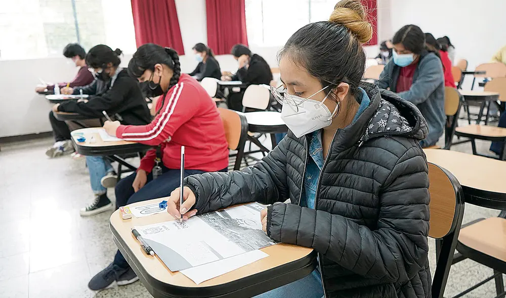 Retorno a clases presenciales. Estudiantes de ingenierías y ciencias de la salud necesitan clases en campo y en laboratorios. Foto: difusión