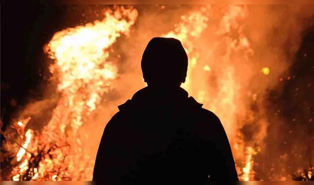 Soñar con un incendio puede tener diversos significados y no siempre son negativos. Foto: lavozdegalicia Soñar con un incendio puede tener diversos significados y no siempre son negativos. Foto: lavozdegalicia
