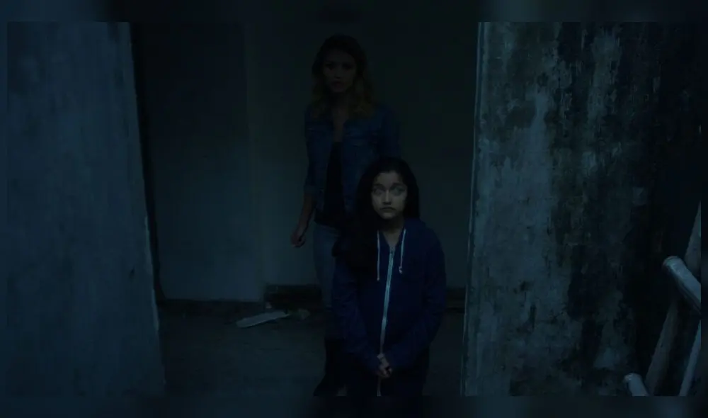 Una pareja es testigo accidental del exorcismo de una niña de 11 años a la cual deciden rescatar y llevar a su hotel. Foto: Transpacific Films