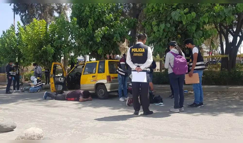Malhechores huyeron en un auto tico para evitar detención. Foto: Wilder Pari/URPI