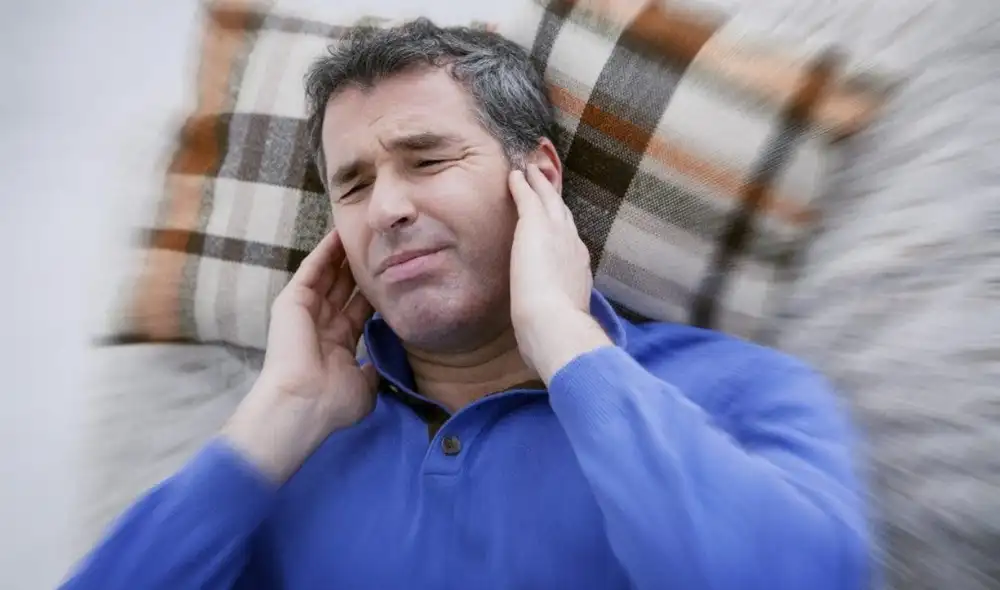 La tinnitus, la percepción de escuchar zumbidos, silbidos o golpes, puede deberse al uso indiscriminado de algunos analgésicos. Foto: EFE / Laboratorios Salvat y APAT La tinnitus, la percepción de escuchar zumbidos, silbidos o golpes, puede deberse al uso indiscriminado de algunos analgésicos. Foto: EFE / Laboratorios Salvat y APAT