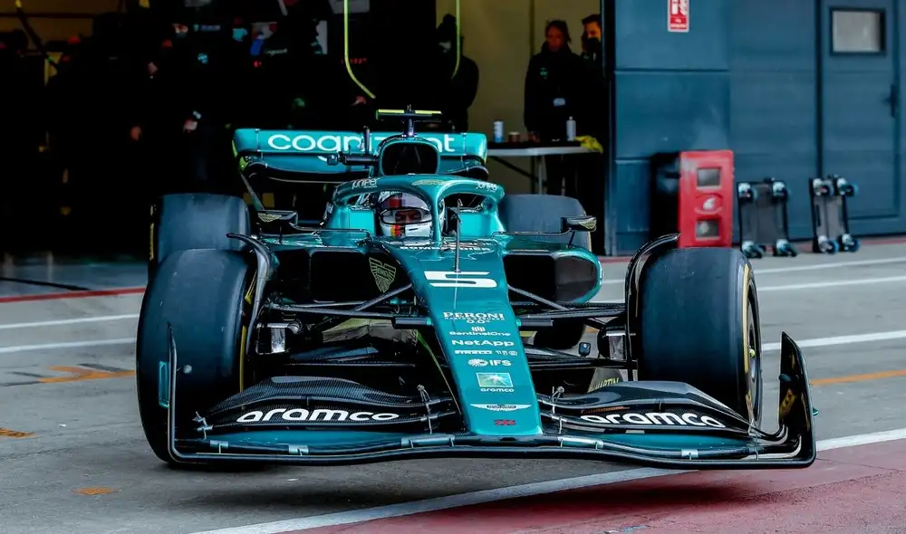 Sebastian Vettel estrenó su AMR22. Foto: Twitter Aston Martin F1. Sebastian Vettel estrenó su AMR22. Foto: Twitter Aston Martin F1.