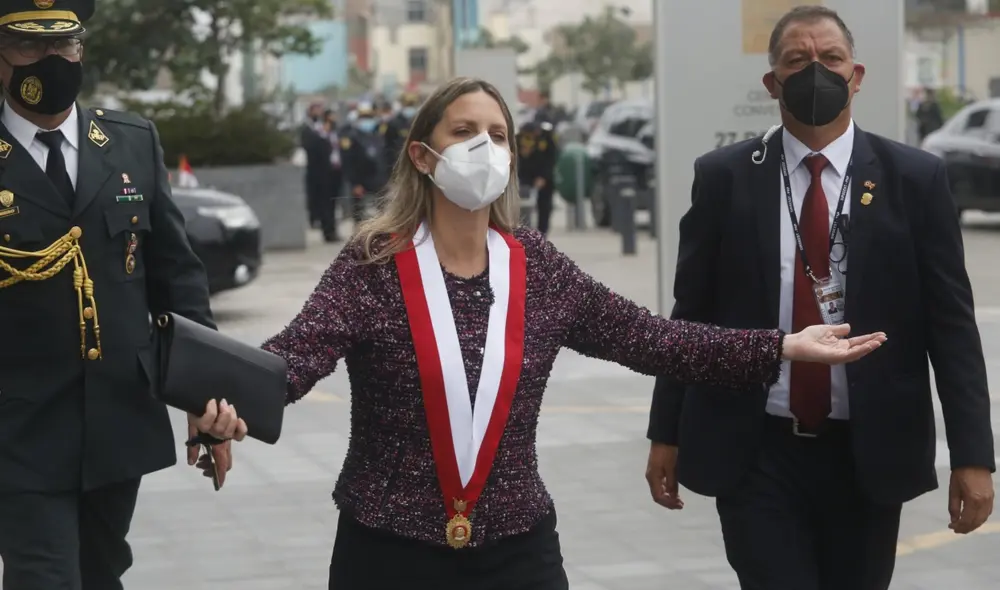 En el audio difundido la congresista opositora se expresó sobre la TV y Vladimir Cerrón. Foto: Carlos Contreras/LR.