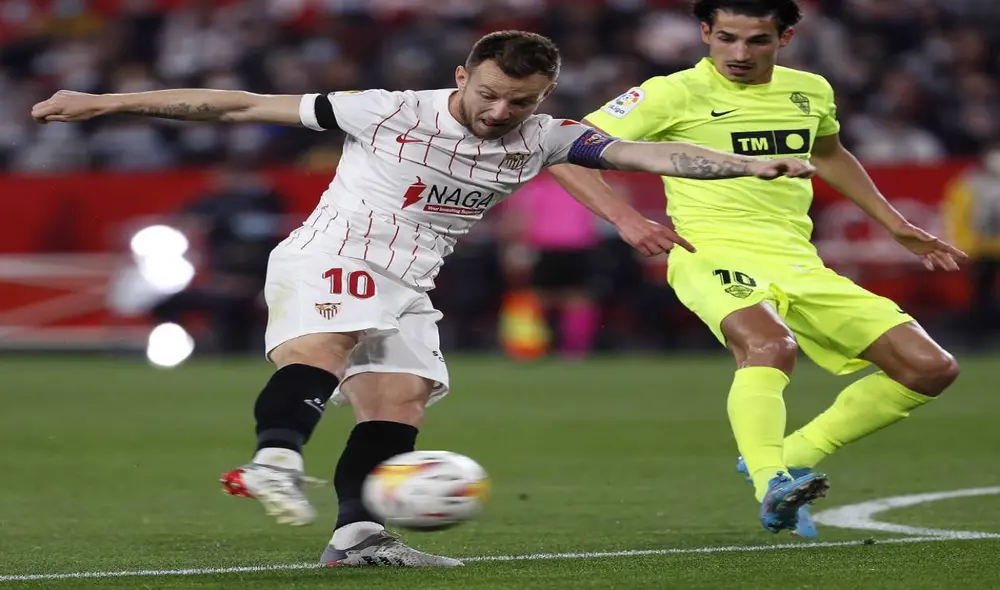 Sevilla busca una victoria para acercarse al líder Real Madrid. Foto: EFE Sevilla busca una victoria para acercarse al líder Real Madrid. Foto: EFE