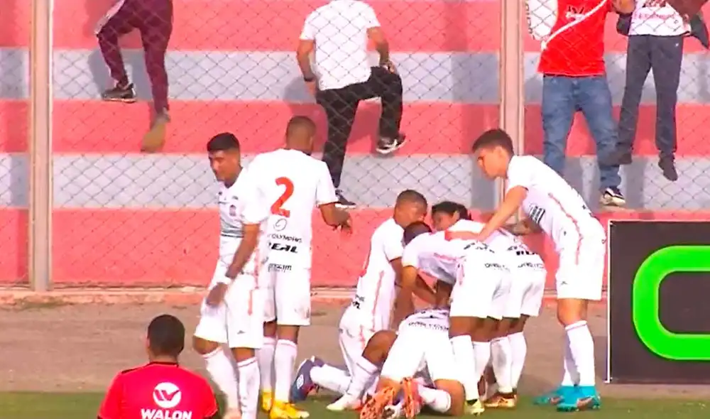 Los Zorros se ubican en el sexto puesto y Carlos Stein en el décimo tercero escalón de la tabla de la Liga 1. Foto: Gol Perú Los Zorros se ubican en el sexto puesto y Carlos Stein en el décimo tercero escalón de la tabla de la Liga 1. Foto: Gol Perú
