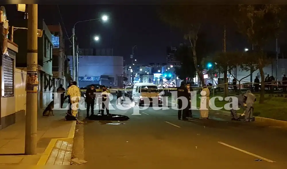 Las tres personas consumían bebidas alcohólicas y luego empezó la trifulca. Foto: Wilder Pari/LR