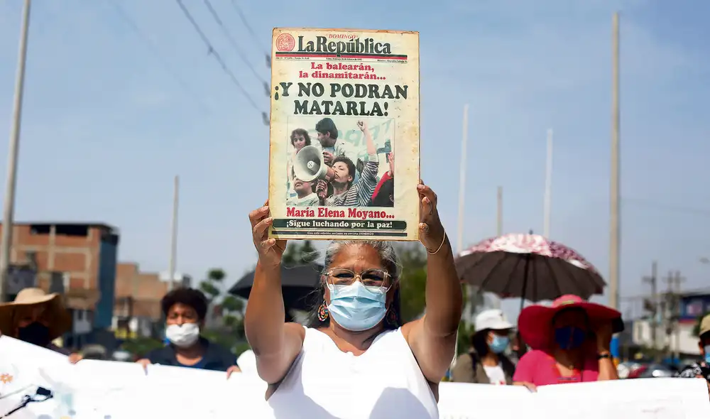 VES no la olvida. La portada de La República que resumió en una frase el paso de María Elena Moyano hacia la eternidad. Foto: Carlos Contreras / La República