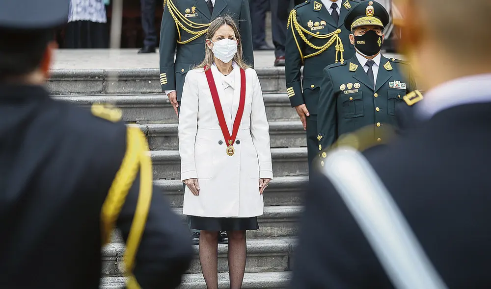 Demanda. Alva y los que se reunieron para ver la vacancia incumplieron “respeto a la Constitución”, aseguran. Foto: Congreso