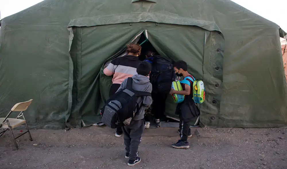 La situación en Colchane, una de las comunas de Chile a las que llegan cientos de migrantes, se ha vuelto dramática por el paro de camioneros. Foto: AFP