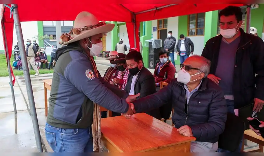 La reunión se desarrolló en la institución educativa Señor de Huanca con la participación de autoridades nacionales y locales. Foto: PCM La reunión se desarrolló en la institución educativa Señor de Huanca con la participación de autoridades nacionales y locales. Foto: PCM