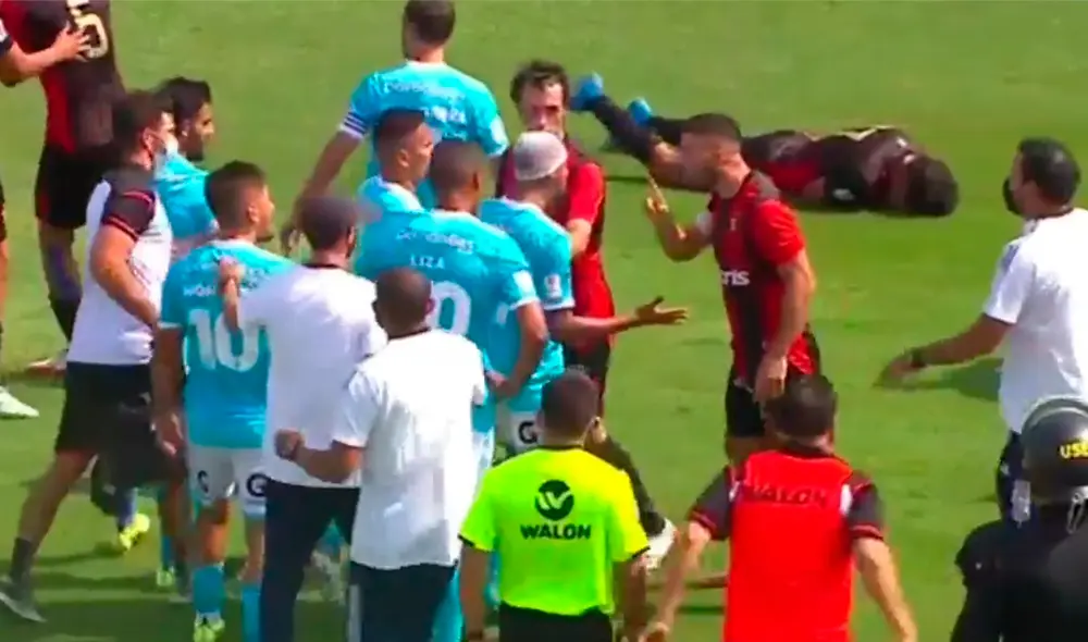 Ambos jugadores se fueron expulsados en el final del encuentro. Foto: Captura GOLPERU. Ambos jugadores se fueron expulsados en el final del encuentro. Foto: Captura GOLPERU.