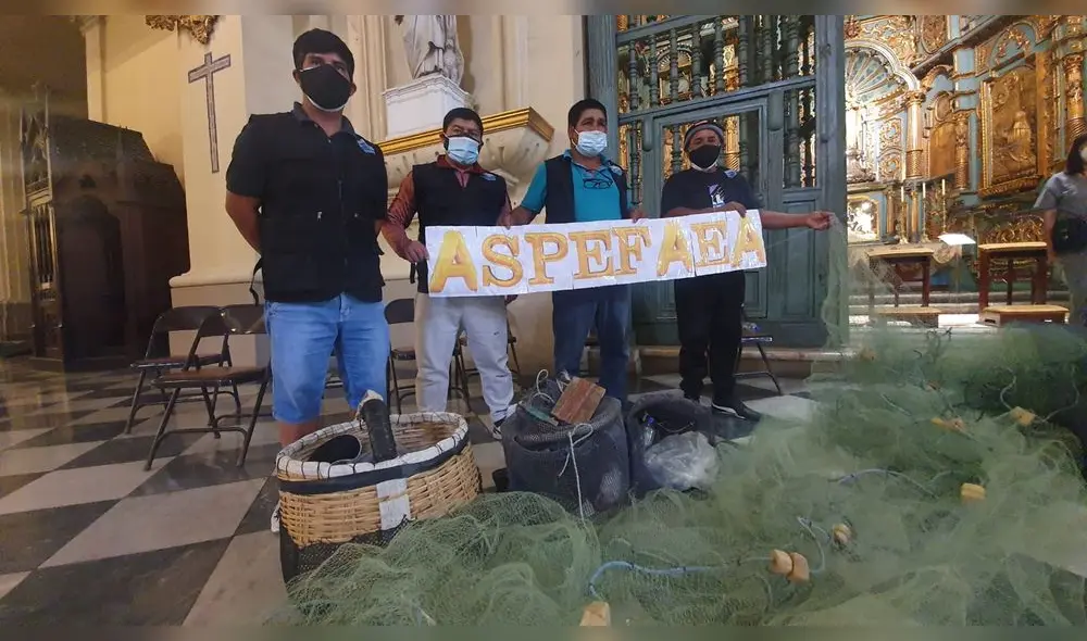 Familia de pescadores tienen que hacer olla común para alimentarse. Foto: Maria Pia Ponce / URPI - LR