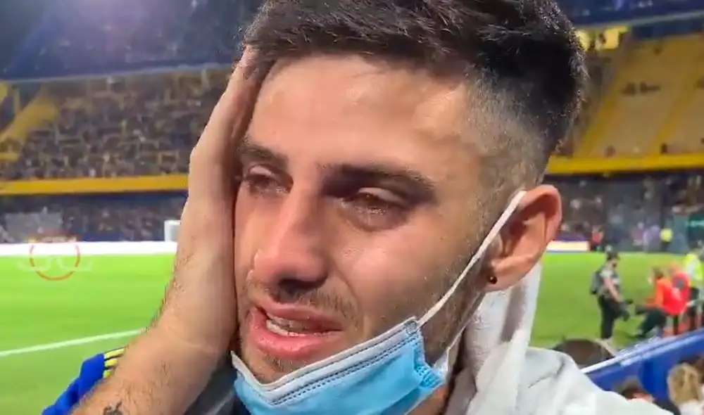 Hincha de Boca Juniors se quiebra al asistir a La Bombonera. Foto: Captura de ESPN.