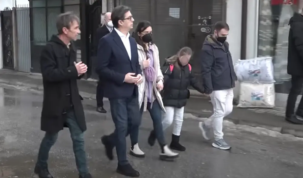 Discriminación que sufrió una niña con síndrome de down llamó la atención del Ejecutivo de Macedonia del Norte. foto: captura video/YouTube Discriminación que sufrió una niña con síndrome de down llamó la atención del Ejecutivo de Macedonia del Norte. foto: captura video/YouTube