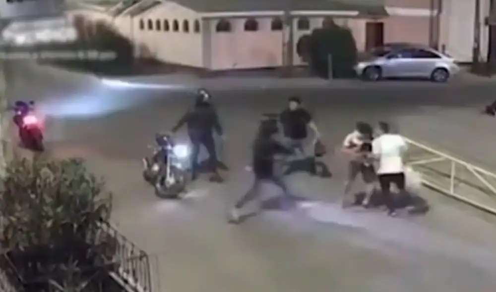 Pese a las cámaras de seguridad y la tranquera, delincuentes siguen robando en Los Olivos. Foto: captura Panamericana