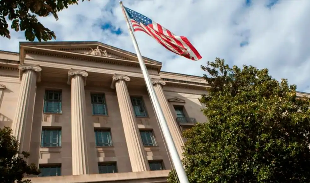 Solo en el caso de Carlos Espinoza, las víctimas perdieron más de 1,3 millones de dólares. En tanto, en el de Josmell Espinoza, el monto sobrepasó los 700.000 dólares. Foto: EFE