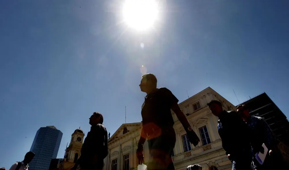 El día sin sombra ocurre 2 veces al año en las ciudades del Perú. Foto: Andina