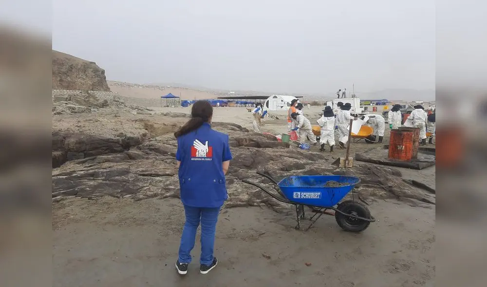 El derrame de petróleo ocurrió la tarde del sábado 15 de enero del 2022. Foto: Defensoría del Pueblo El derrame de petróleo ocurrió la tarde del sábado 15 de enero del 2022. Foto: Defensoría del Pueblo