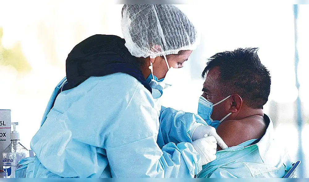 Lento. Equipo del Minsa determinó que proceso de vacunación en Arequipa es lento. Foto: La República