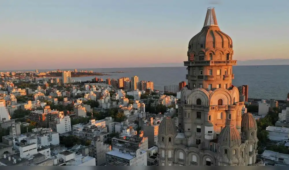 Uruguay. La preocupación del sector exportador radica principalmente en que el persistente descenso del dólar afecta en mayor medida a las empresas industriales que son más intensivas en mano de obra. Foto: AFP Uruguay. La preocupación del sector exportador radica principalmente en que el persistente descenso del dólar afecta en mayor medida a las empresas industriales que son más intensivas en mano de obra. Foto: AFP