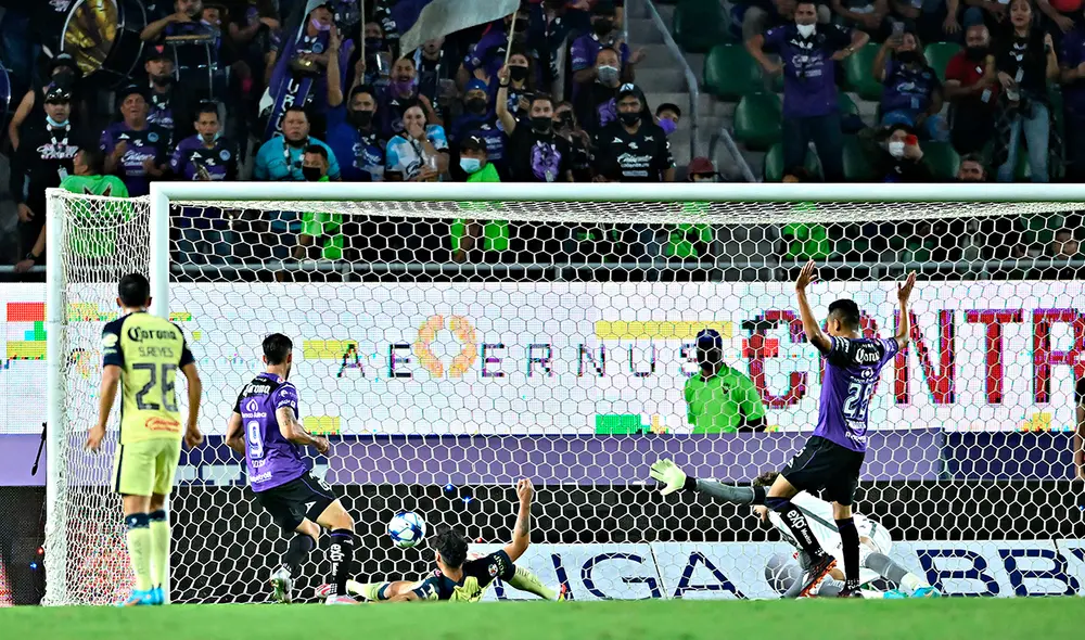 Mazatlán da la sorpresa al ganarle al América. Foto: Liga MX