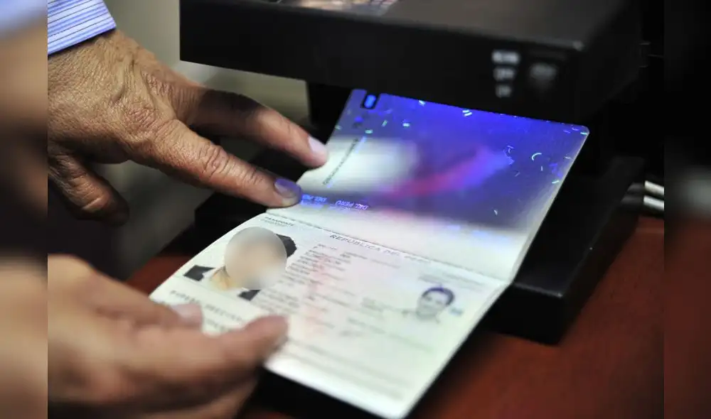 Ciudadanos pueden tramitar el documento en el Aeropuerto Internacional Jorge Chávez. Foto: La República