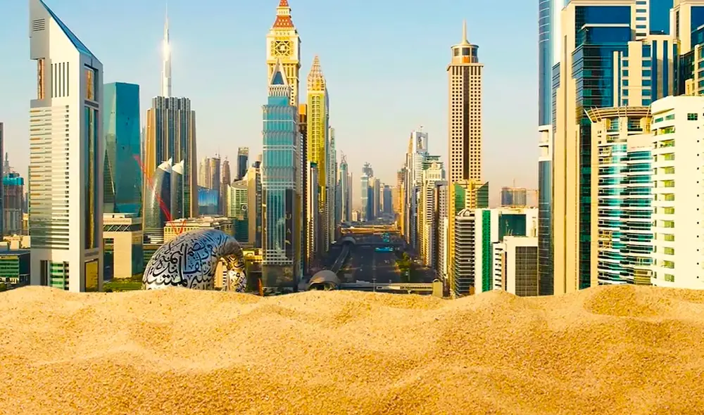 Emiratos Árabes Unidos es casi igual de grande que Portugal, pero lo cierto es que el 80% de su extensión es arena. Foto: El Español