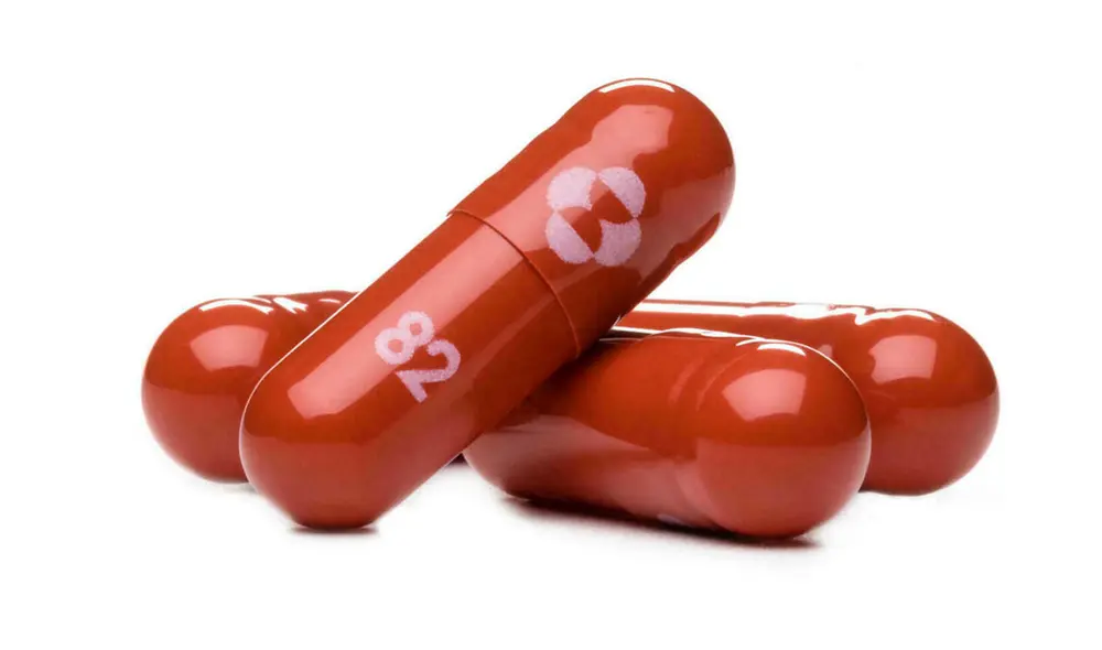 Cápsulas de molnupiravir, indicado para casos leves a moderados de COVID-19. Foto: AFP
