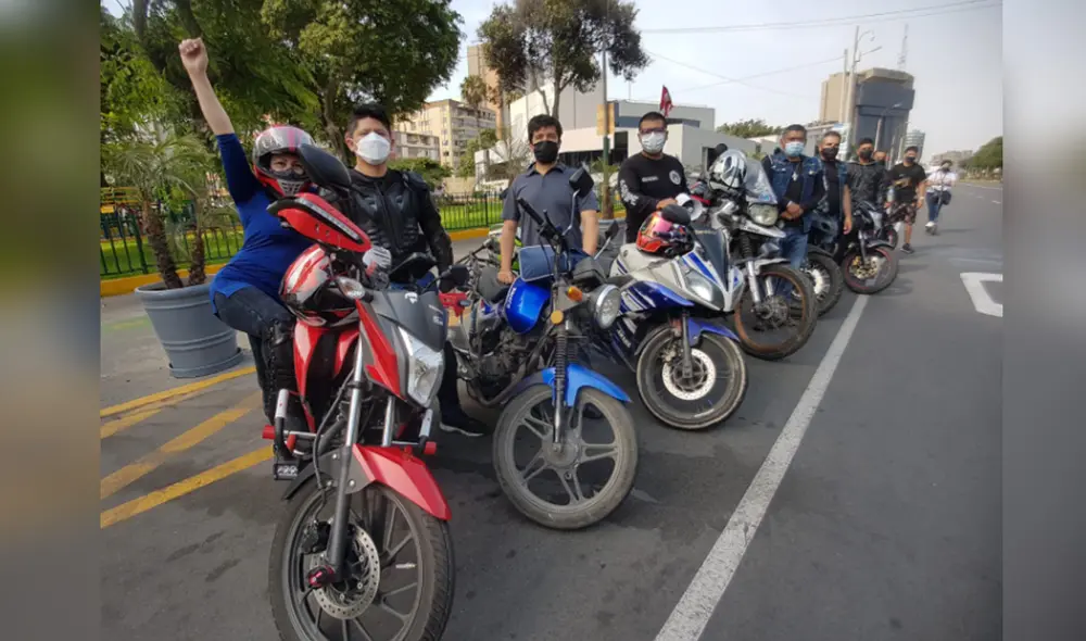 Las motos lineales deberán ser utilizadas por solo una persona. Foto: Grace Mora/La República