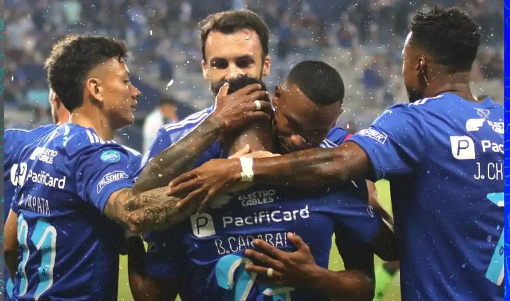 Emelec ganó 4-0 con goles de Zapata, Quiroga y Rodríguez. Duarte hizo un autogol. Foto: Twitter @CSEmelec