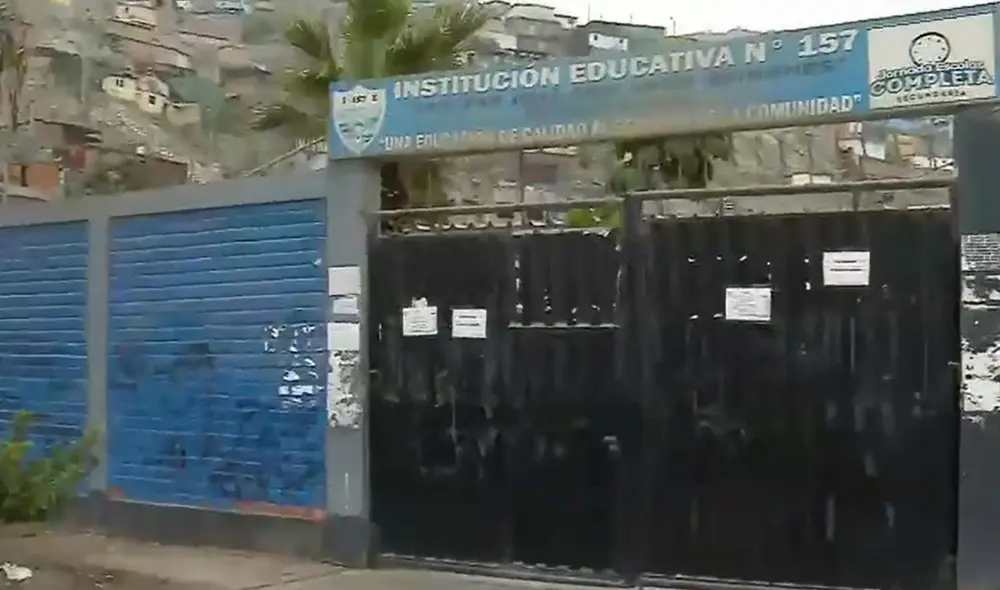 Colegio está ubicado en el Asentamiento Humano Juan Pablo ll. Foto: captura Latina Noticias Colegio está ubicado en el Asentamiento Humano Juan Pablo ll. Foto: captura Latina Noticias