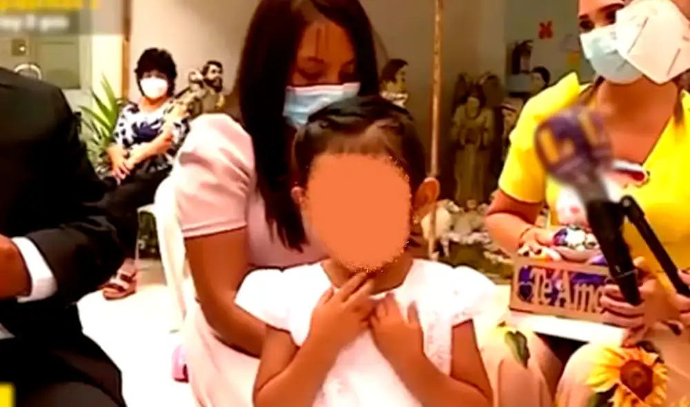 La menor cantó la canción "Libre soy" de Frozen durante la transmisión. Foto: captura de pantalla Latina La menor cantó la canción "Libre soy" de Frozen durante la transmisión. Foto: captura de pantalla Latina